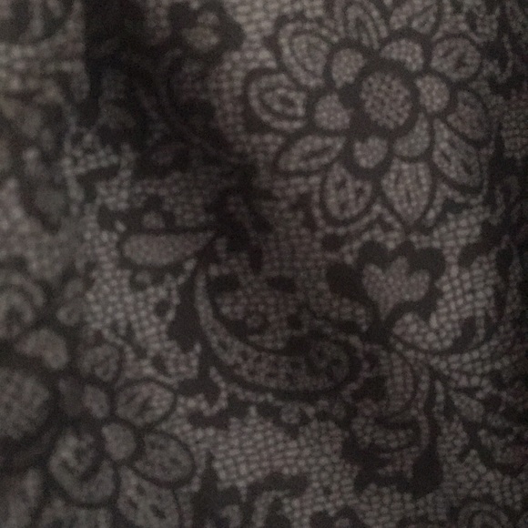 XXI silver trench coat XL runs small🌸 - Picture 3 of 3